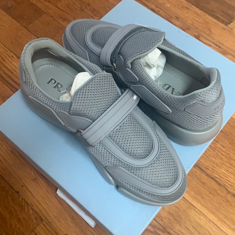 Brand new women’s Prada sneakers.